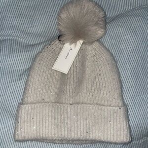 Elegant Beige Knit Pom-Pom Hat